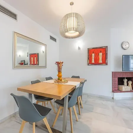 شقة Atico Duplex Naranjos By Dolmengroup