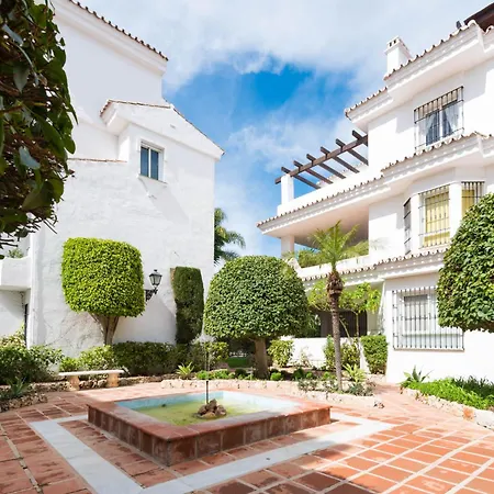 Atico Naranjos Apartamento Marbella