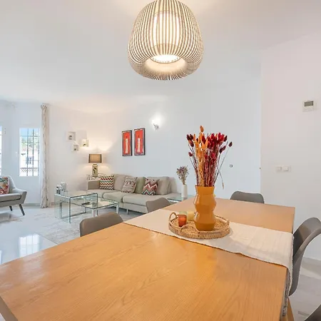 Apartamento Atico Naranjos *